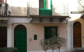 Via Giuseppe Garibaldi 115